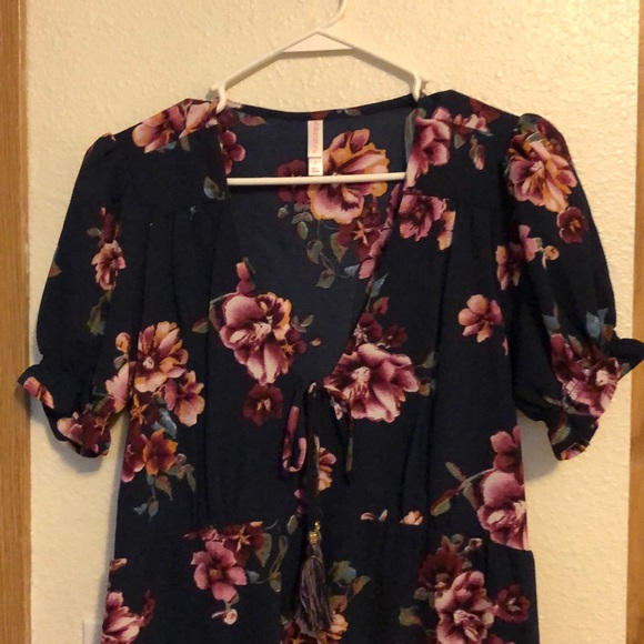 Spring dress - Picture 2 of 3